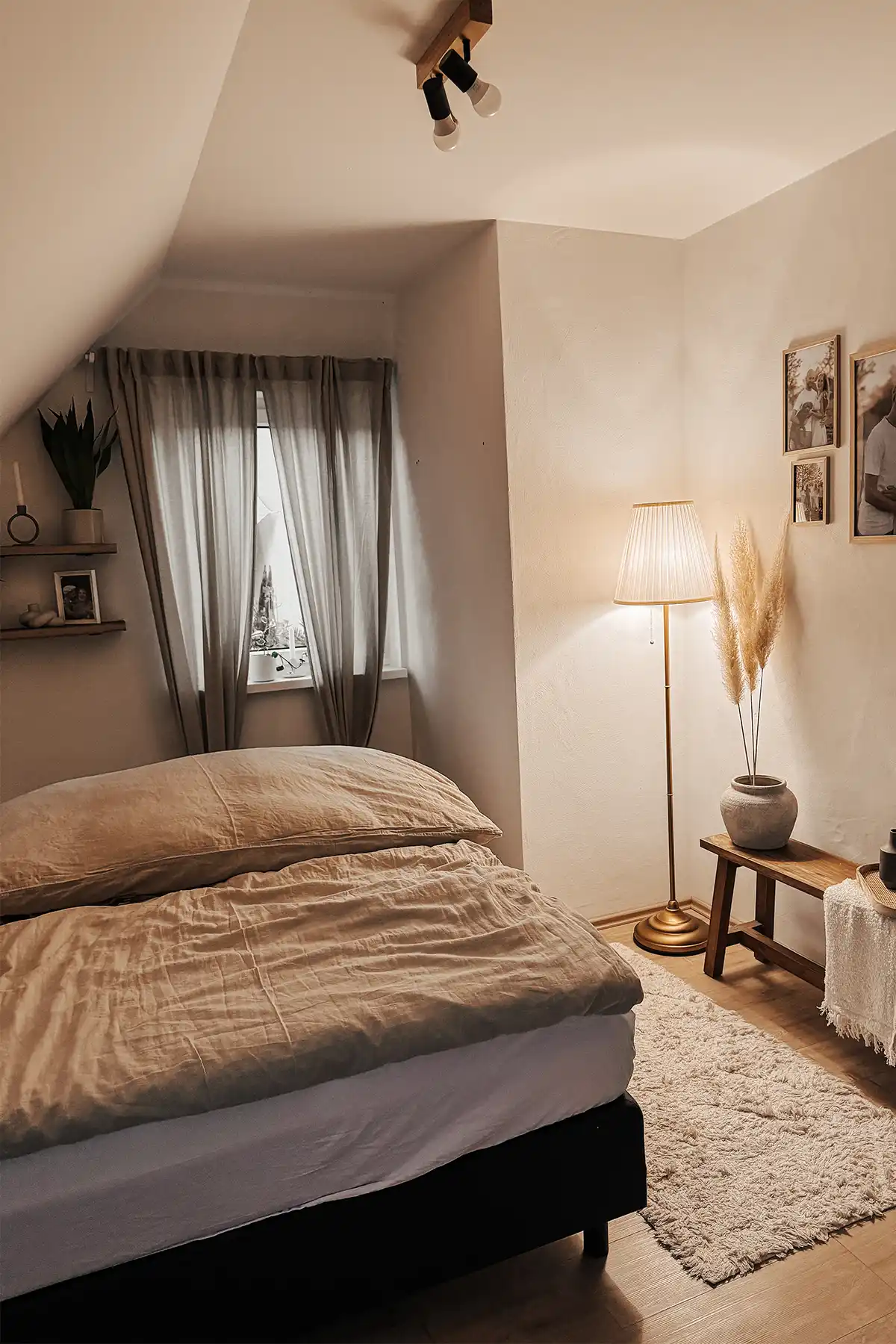 Schlafzimmer Bett Sitzbank